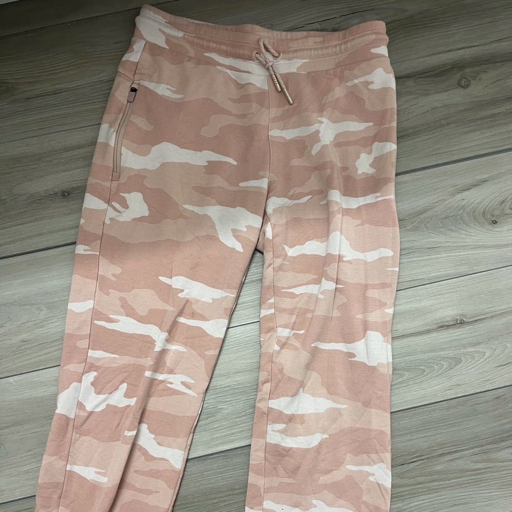 ATHLETA GIRL PINK CAMO JOGGERS